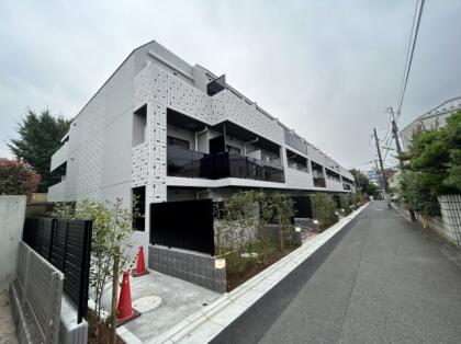 DIPS明大前（ディップス明大前）